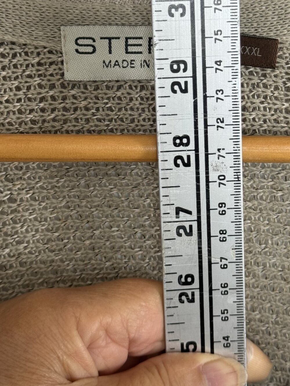 Button front sweater - Picture 4 of 4